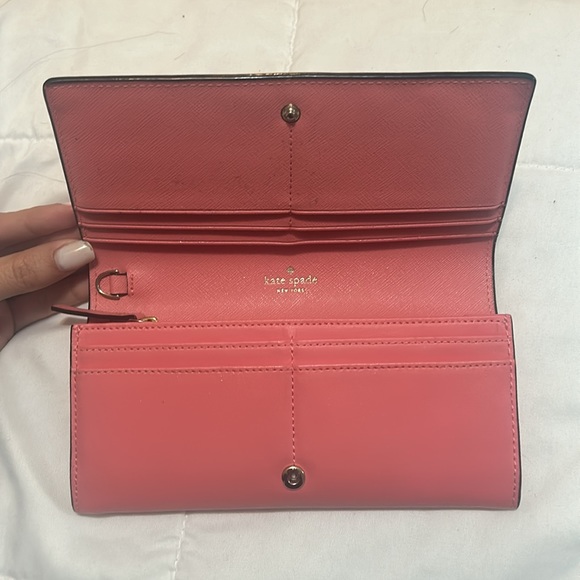 Kate Spade Wallet Pink Bow - Picture 2 of 3